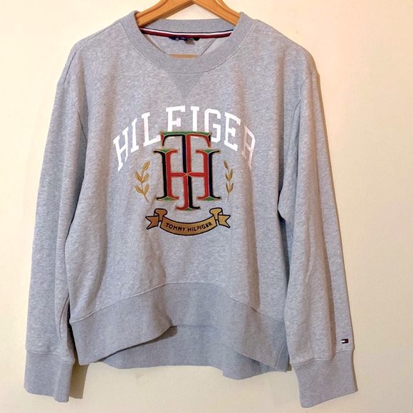 Tommy Hilfiger Women’s Sweatshirt - Picture 5 of 8